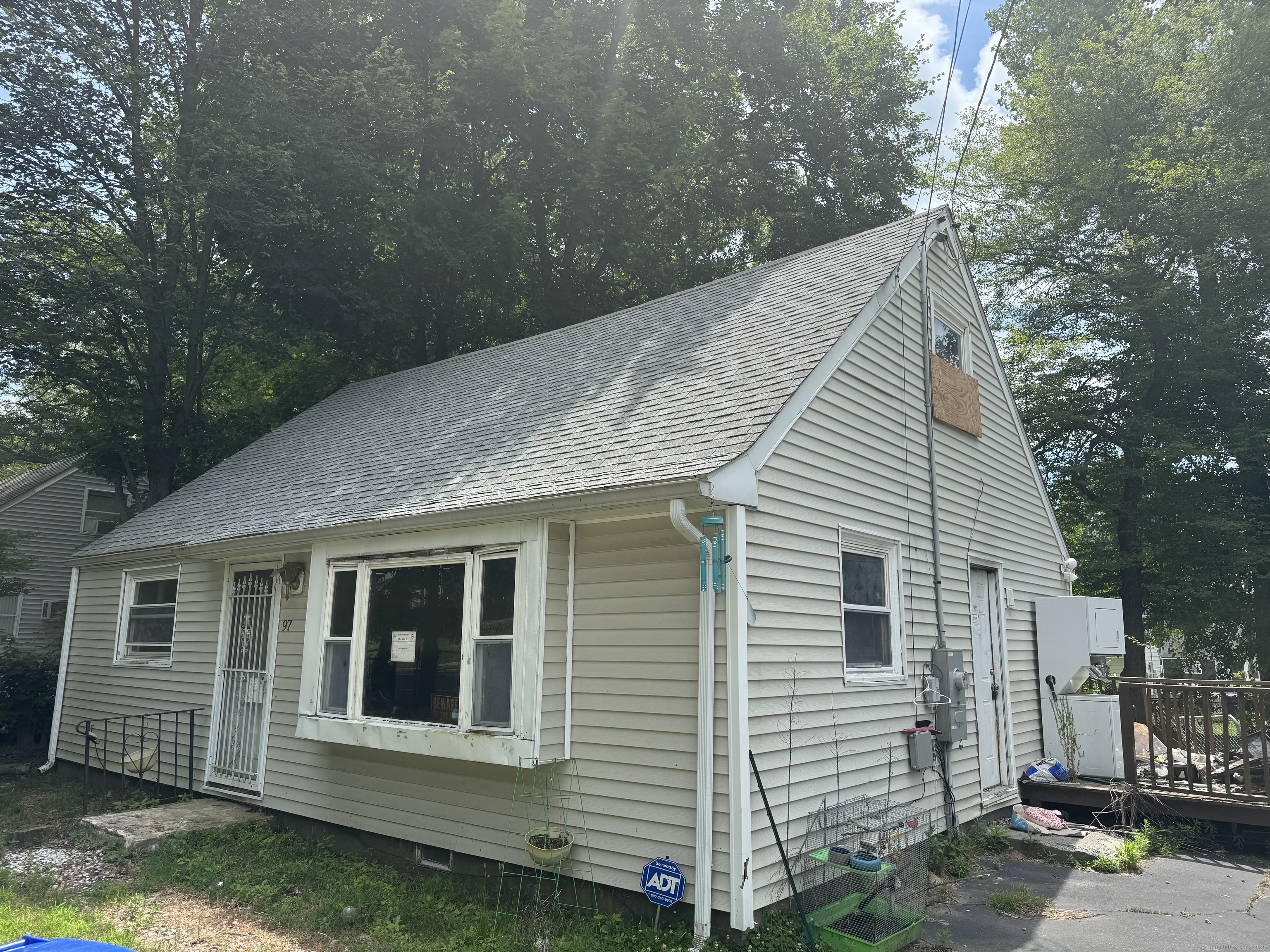 97 East Burnham Street Bloomfield CT 06002