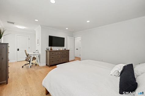 16 Dale Drive Greenwich CT 06831