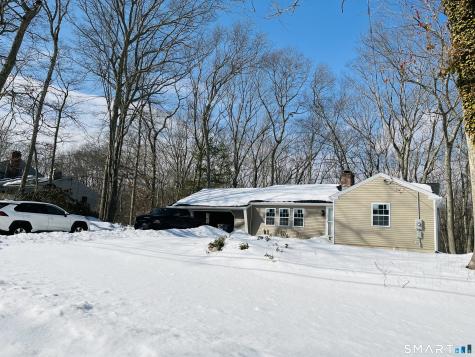 19 Sapia Drive East Lyme CT 06357