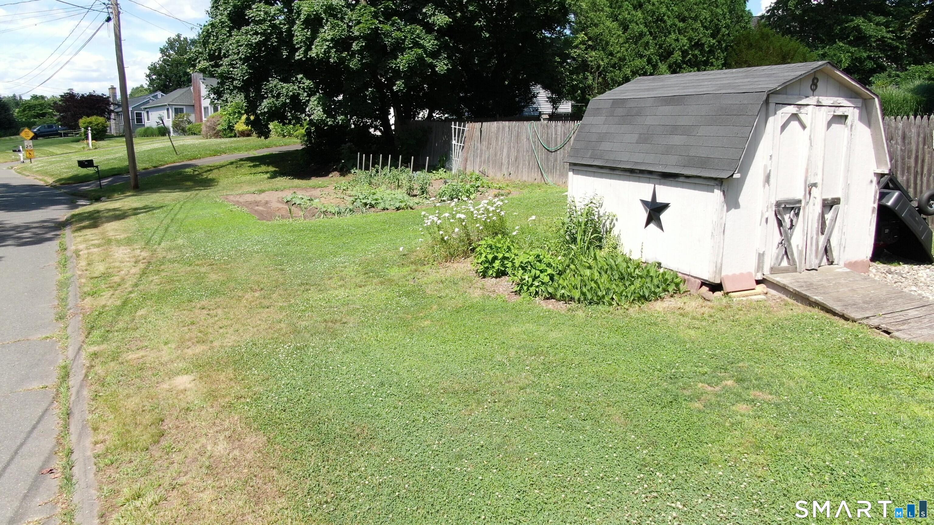 8 Bridge Lane Enfield CT 06082