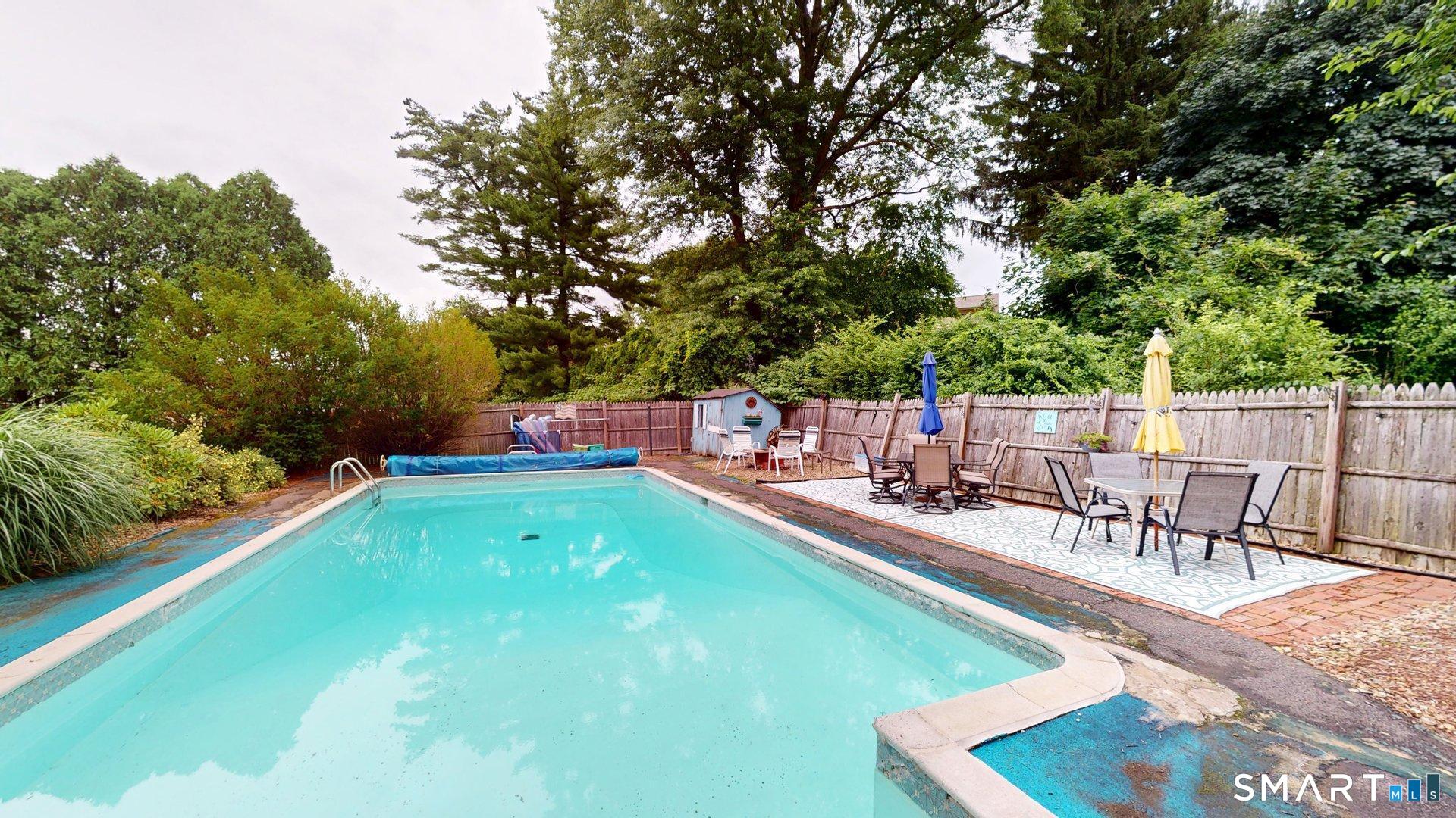 8 Bridge Lane Enfield CT 06082