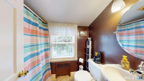 8 Bridge Lane Enfield CT 06082