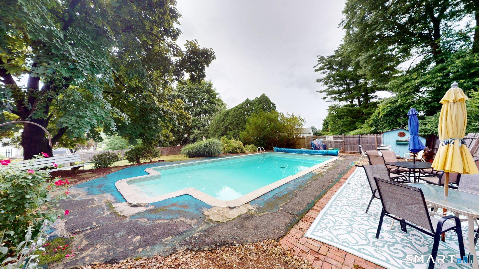 8 Bridge Lane Enfield CT 06082