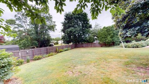8 Bridge Lane Enfield CT 06082