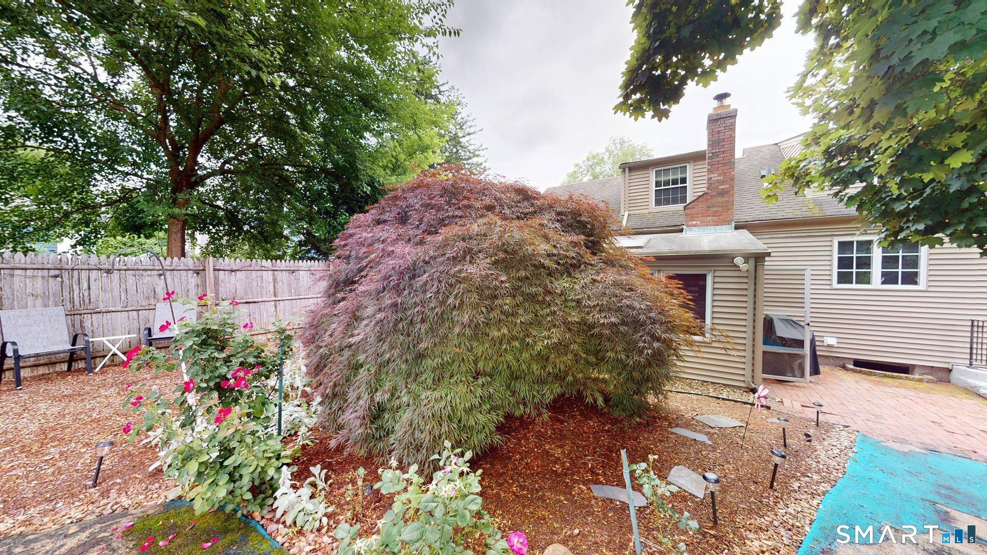 8 Bridge Lane Enfield CT 06082