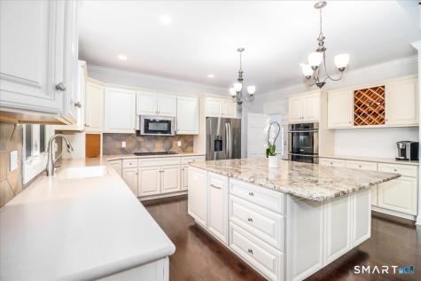 8 Encampment Place Ridgefield CT 06877