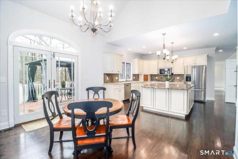 8 Encampment Place Ridgefield CT 06877