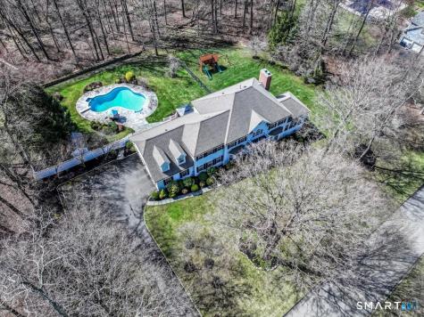 8 Encampment Place Ridgefield CT 06877
