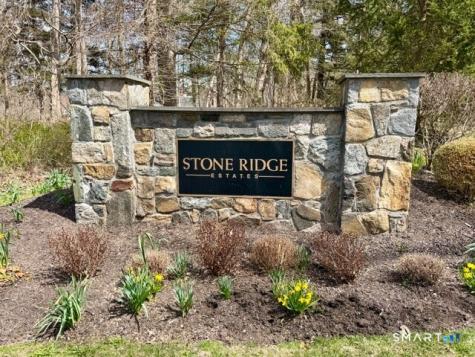 8 Encampment Place Ridgefield CT 06877