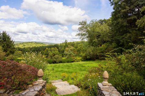 11 Ravenrock Road Roxbury CT 06783