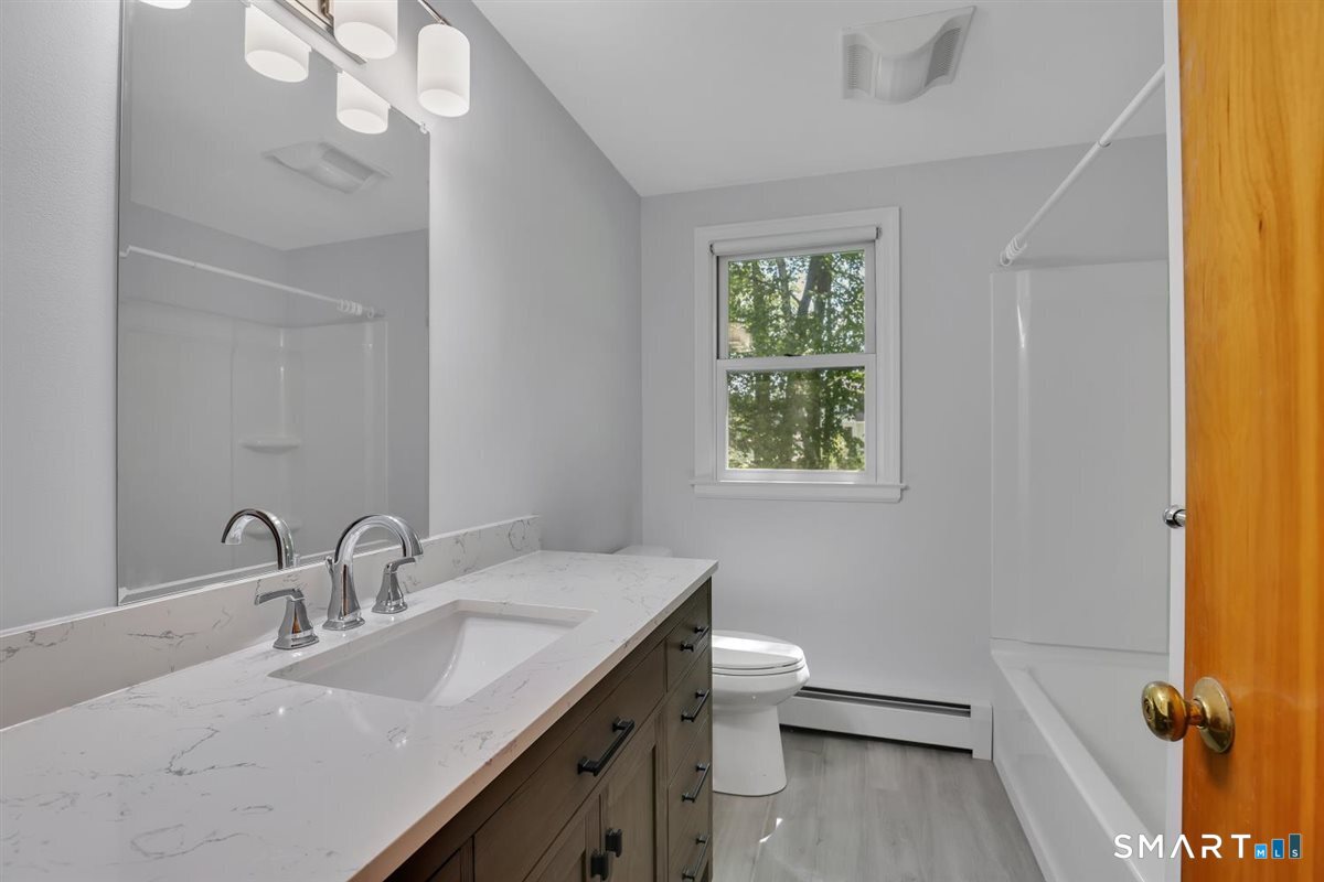 36 Redcoat Lane Farmington CT 06085