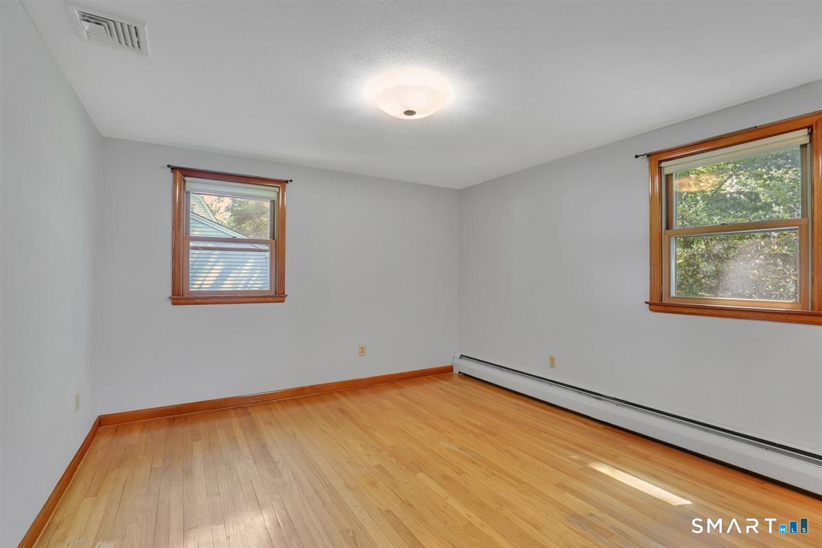 36 Redcoat Lane Farmington CT 06085