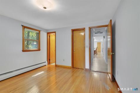 36 Redcoat Lane Farmington CT 06085