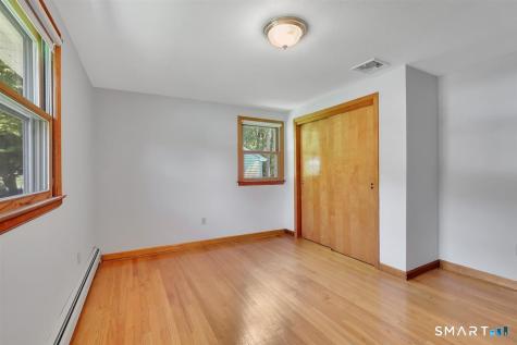 36 Redcoat Lane Farmington CT 06085