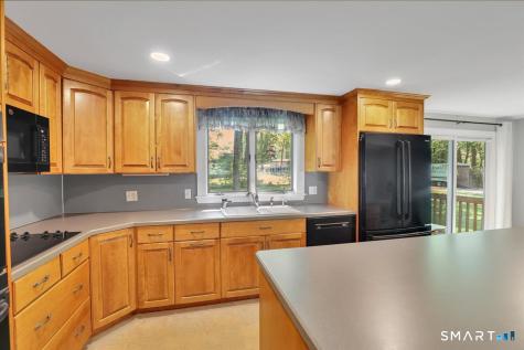 36 Redcoat Lane Farmington CT 06085