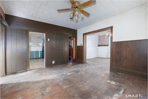44 Fourth Street Meriden CT 06451