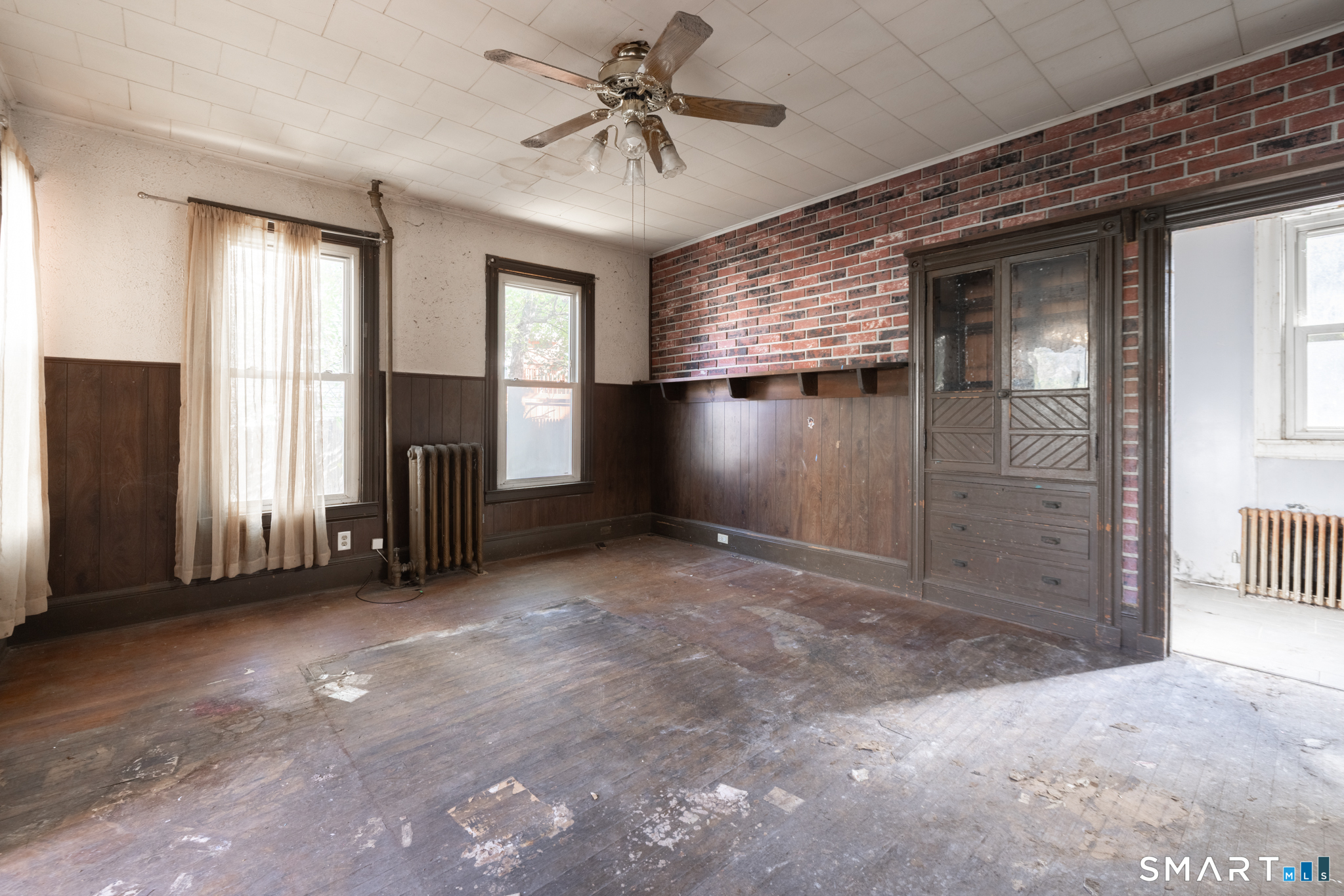 44 Fourth Street Meriden CT 06451