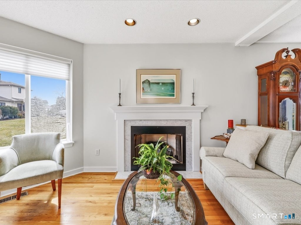 20 Whalers Point East Haven CT 06512