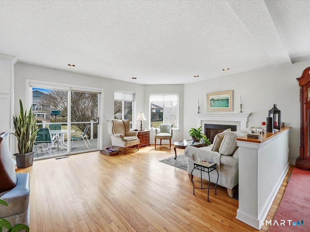 20 Whalers Point East Haven CT 06512