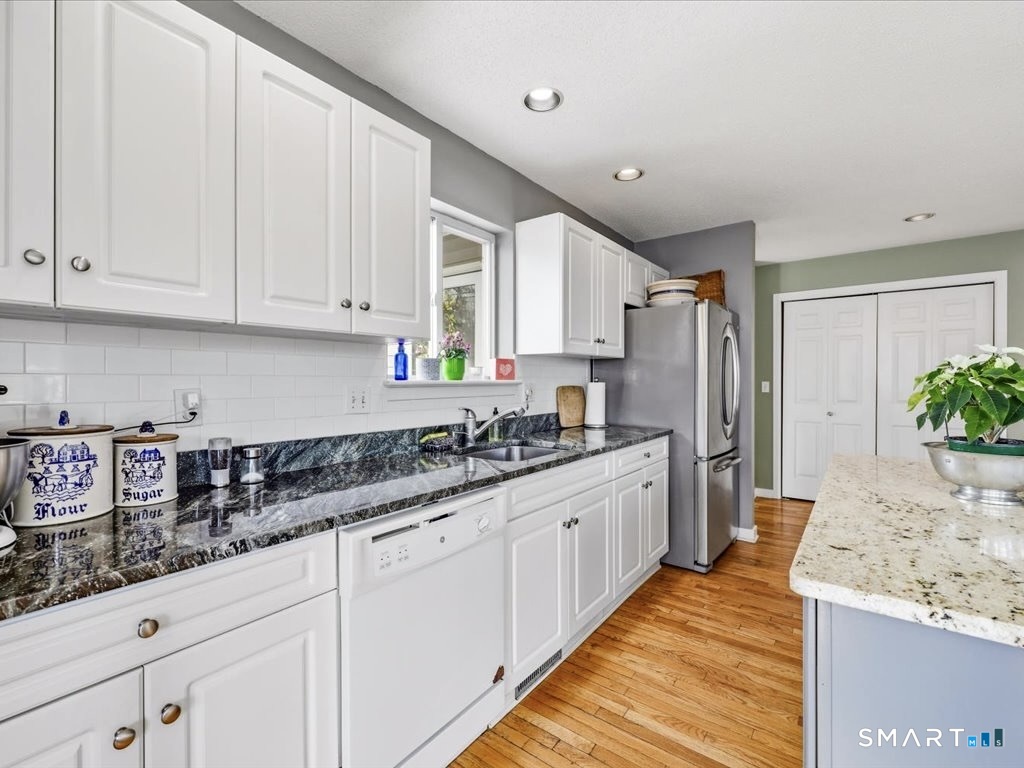 20 Whalers Point East Haven CT 06512