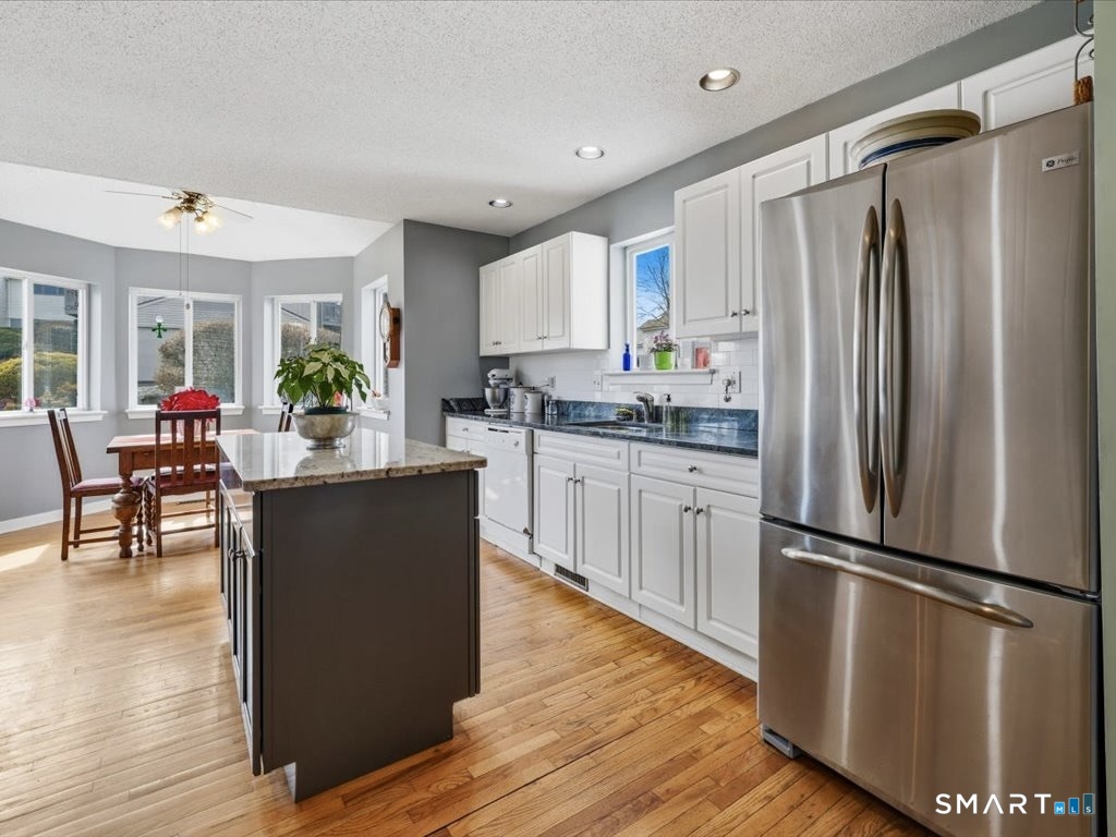 20 Whalers Point East Haven CT 06512
