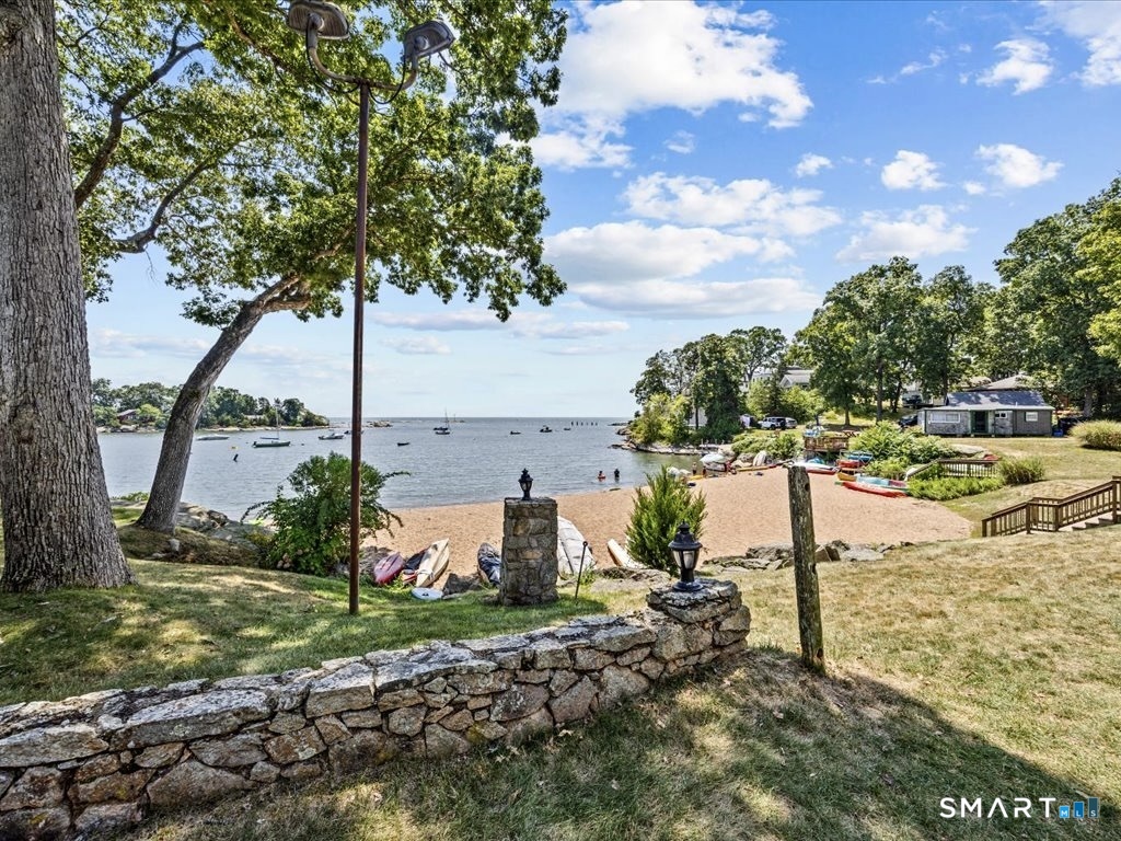 20 Whalers Point East Haven CT 06512