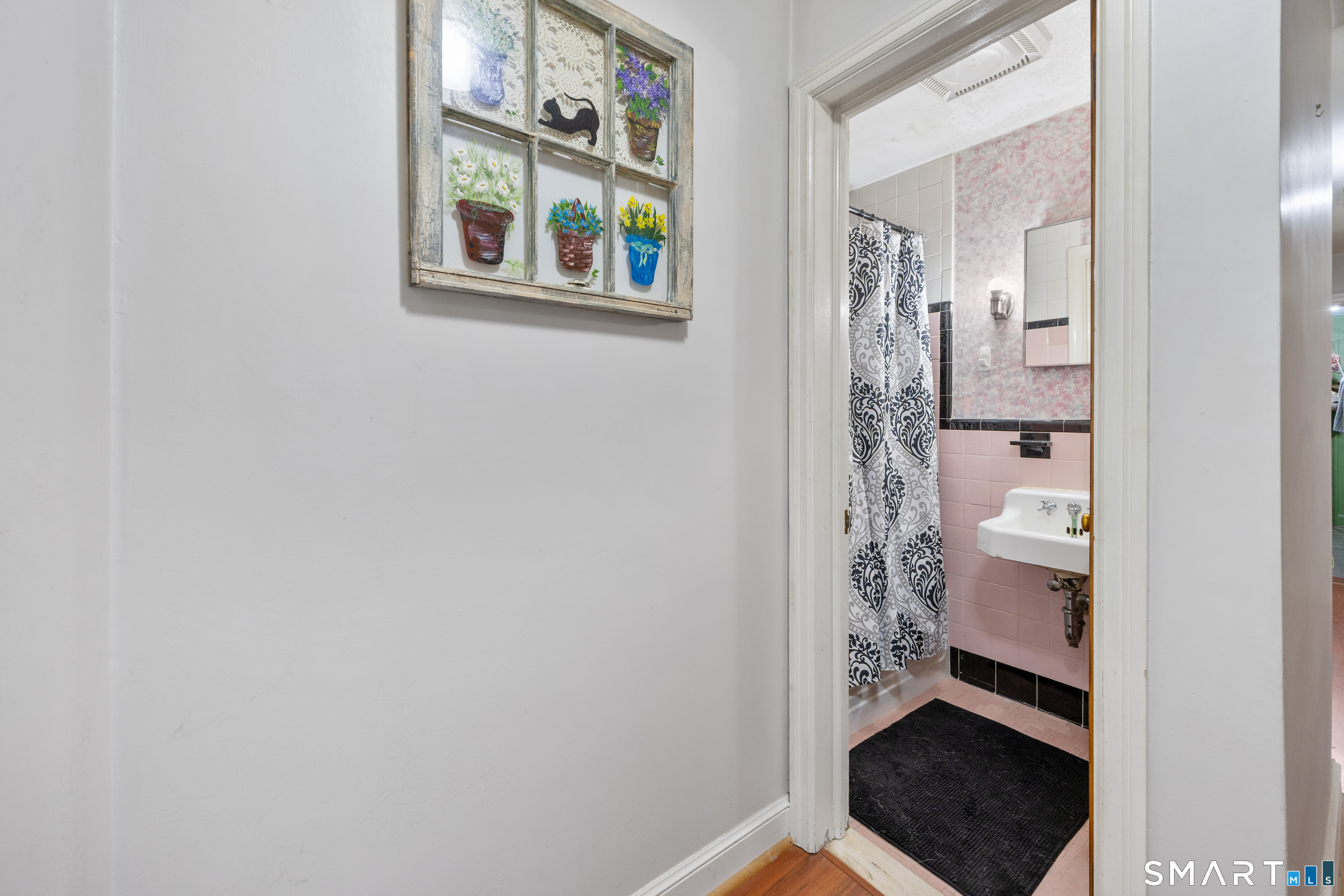 97 Glenview Drive Newington CT 06111