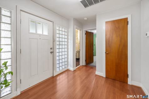 97 Glenview Drive Newington CT 06111