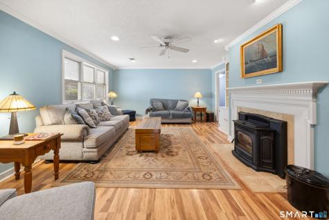 97 Glenview Drive Newington CT 06111