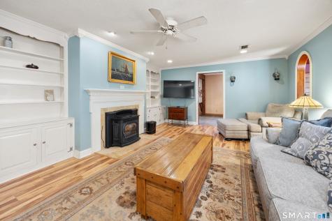 97 Glenview Drive Newington CT 06111