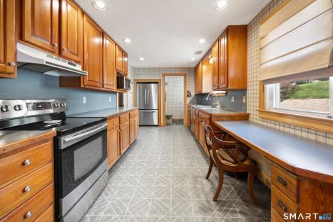 97 Glenview Drive Newington CT 06111