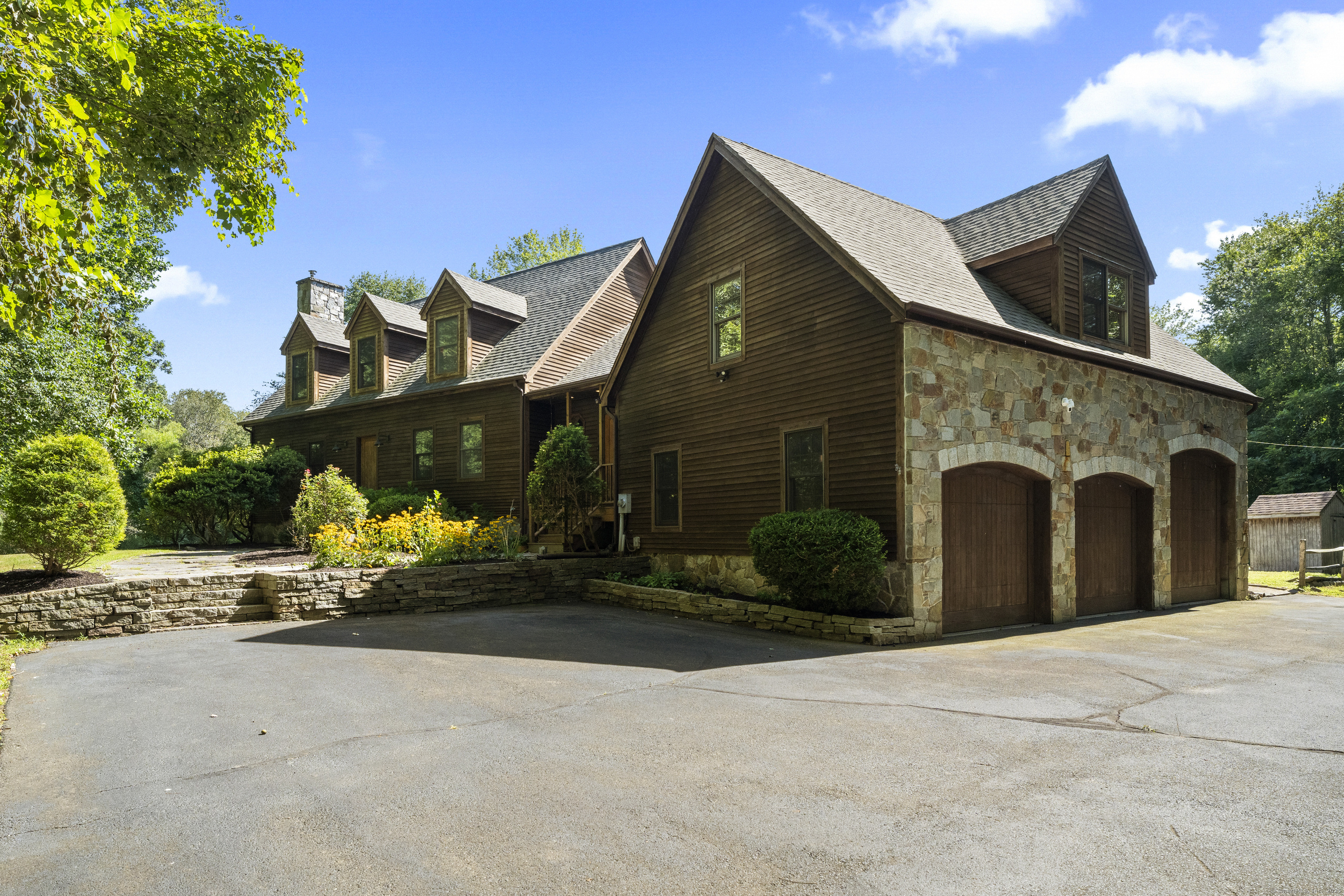 32 Pinewood Trail Deep River CT 06417