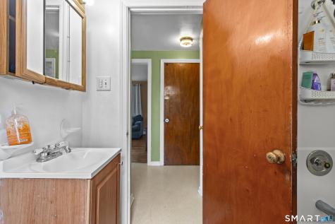 86 Bernside Drive Bristol CT 06010