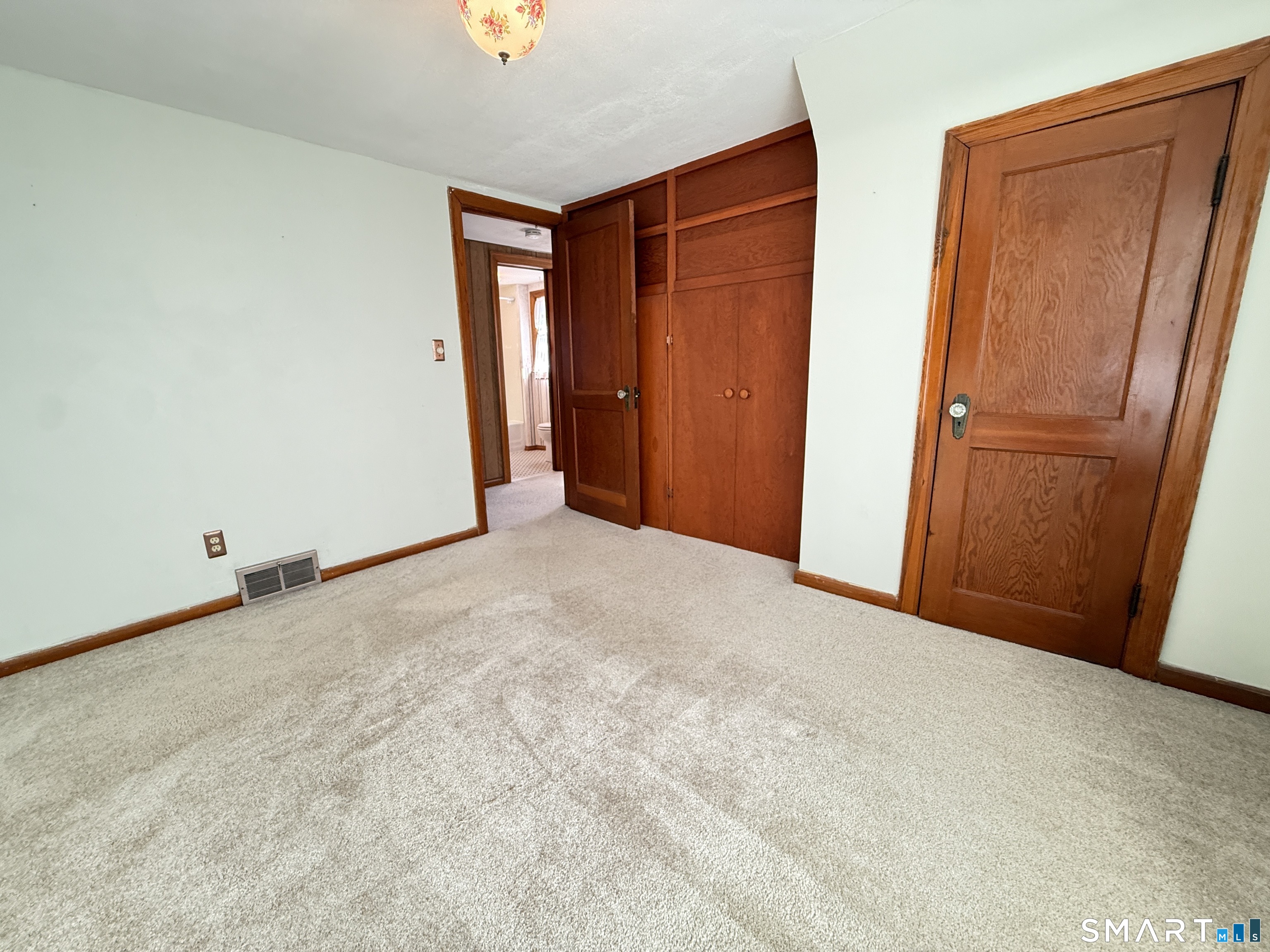 275 Davis Street Watertown CT 06779