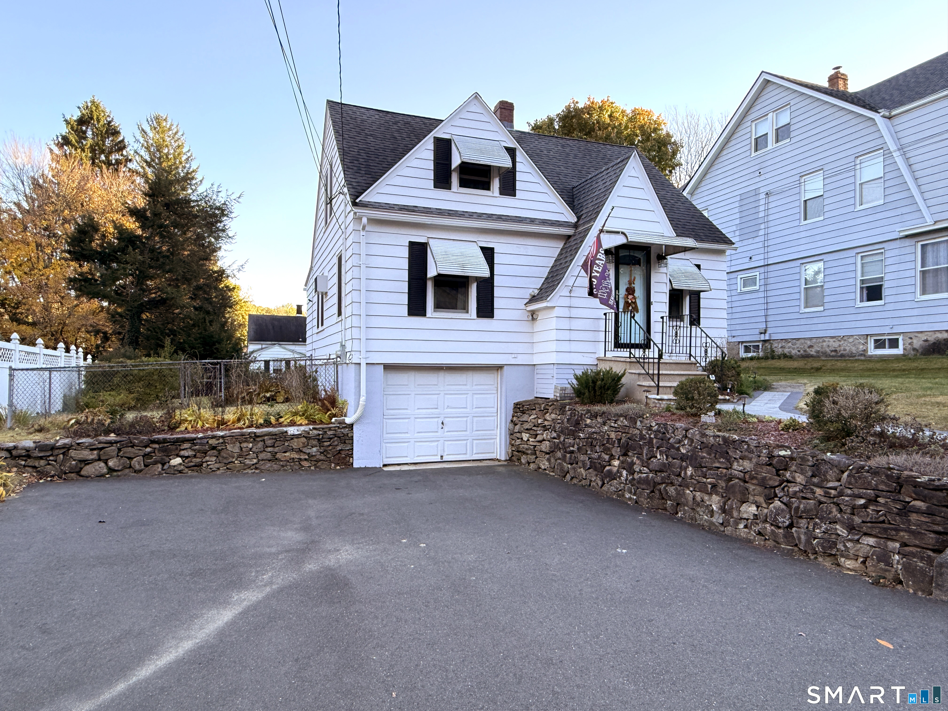 275 Davis Street Watertown CT 06779
