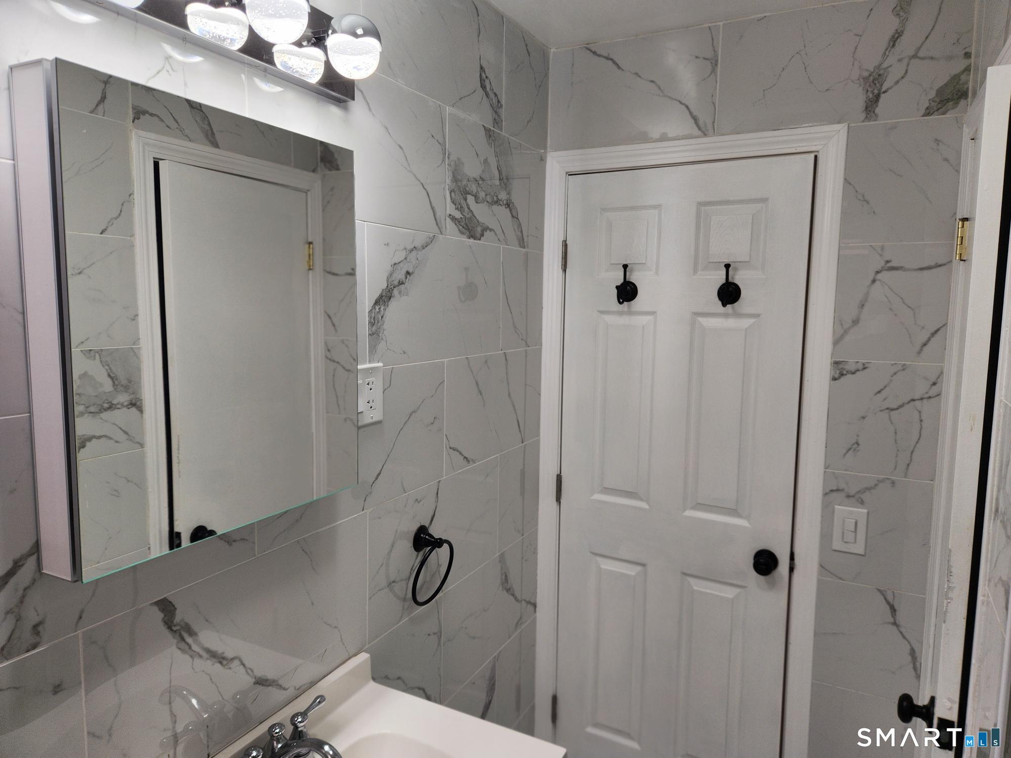 34 Brookdale Road Seymour CT 06483