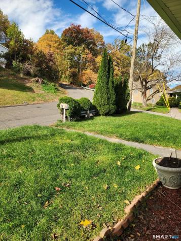 34 Brookdale Road Seymour CT 06483