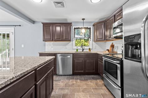 83 Ross Road Preston CT 06365