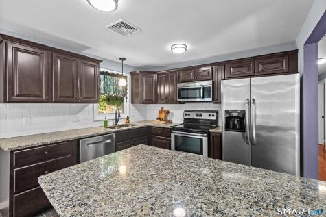 83 Ross Road Preston CT 06365
