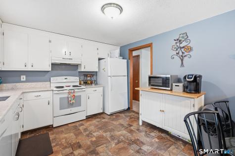 86 Cottage Road Enfield CT 06082
