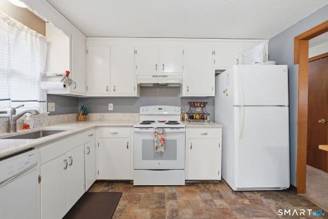 86 Cottage Road Enfield CT 06082