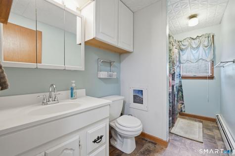 86 Cottage Road Enfield CT 06082