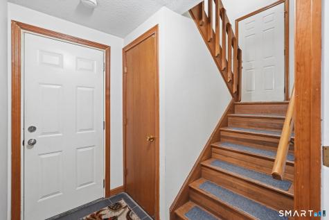 86 Cottage Road Enfield CT 06082