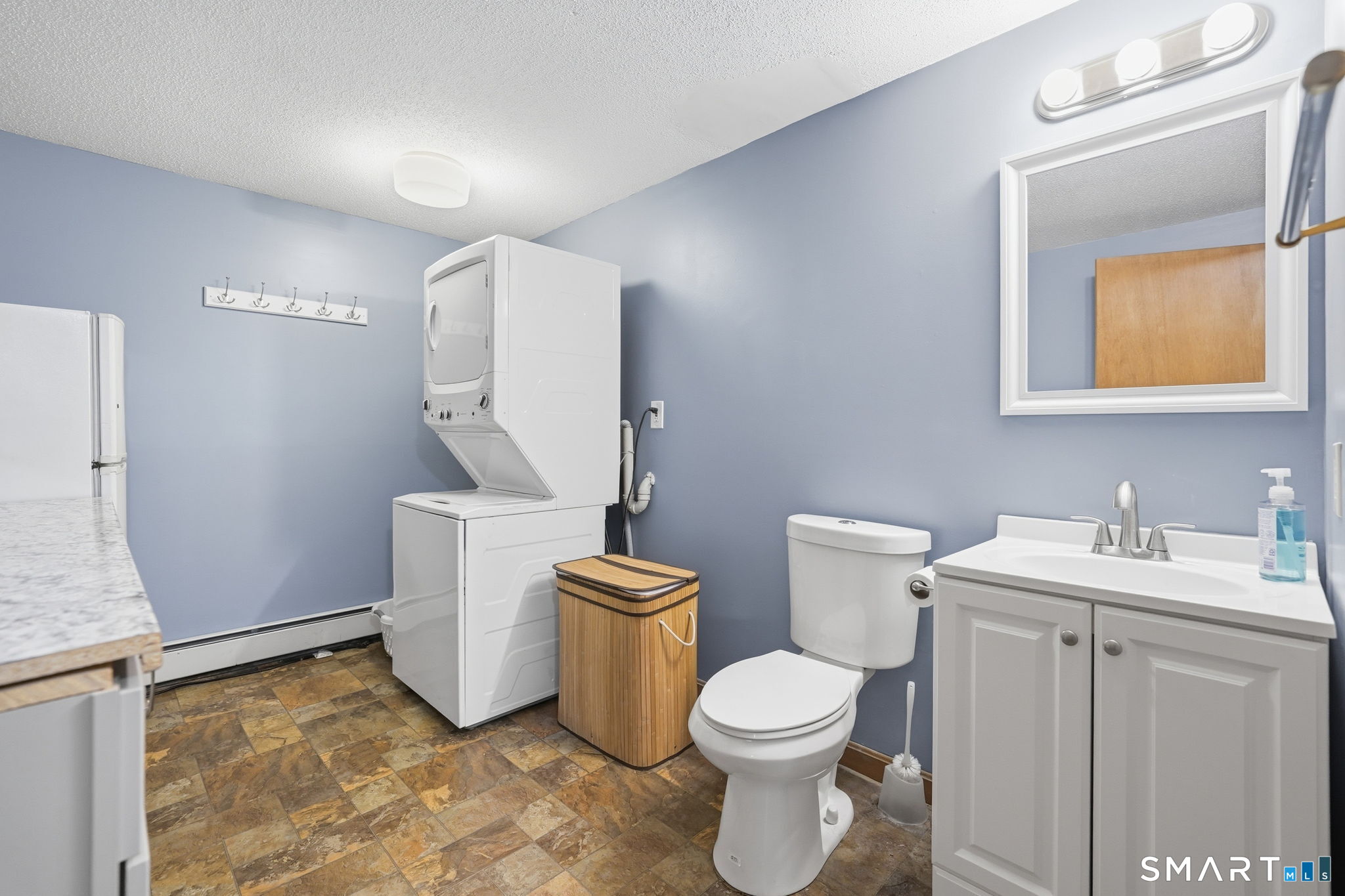 86 Cottage Road Enfield CT 06082