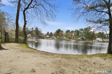 86 Cottage Road Enfield CT 06082