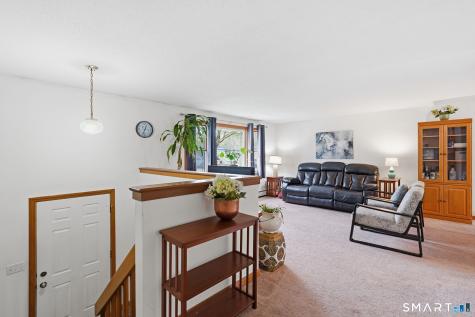 86 Cottage Road Enfield CT 06082