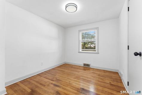 23 Hillview Avenue Waterbury CT 06704
