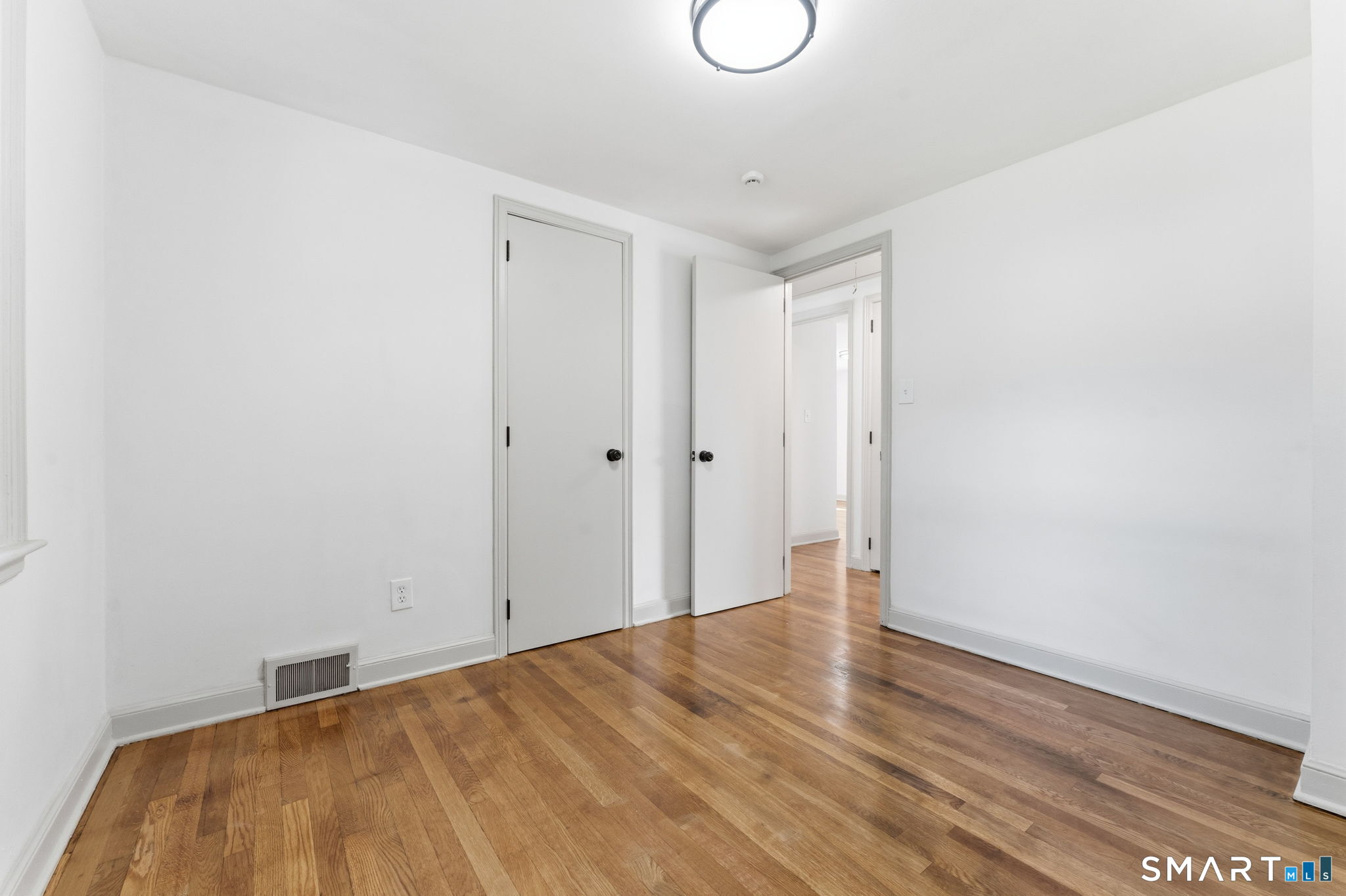 23 Hillview Avenue Waterbury CT 06704