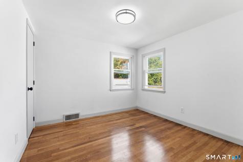 23 Hillview Avenue Waterbury CT 06704
