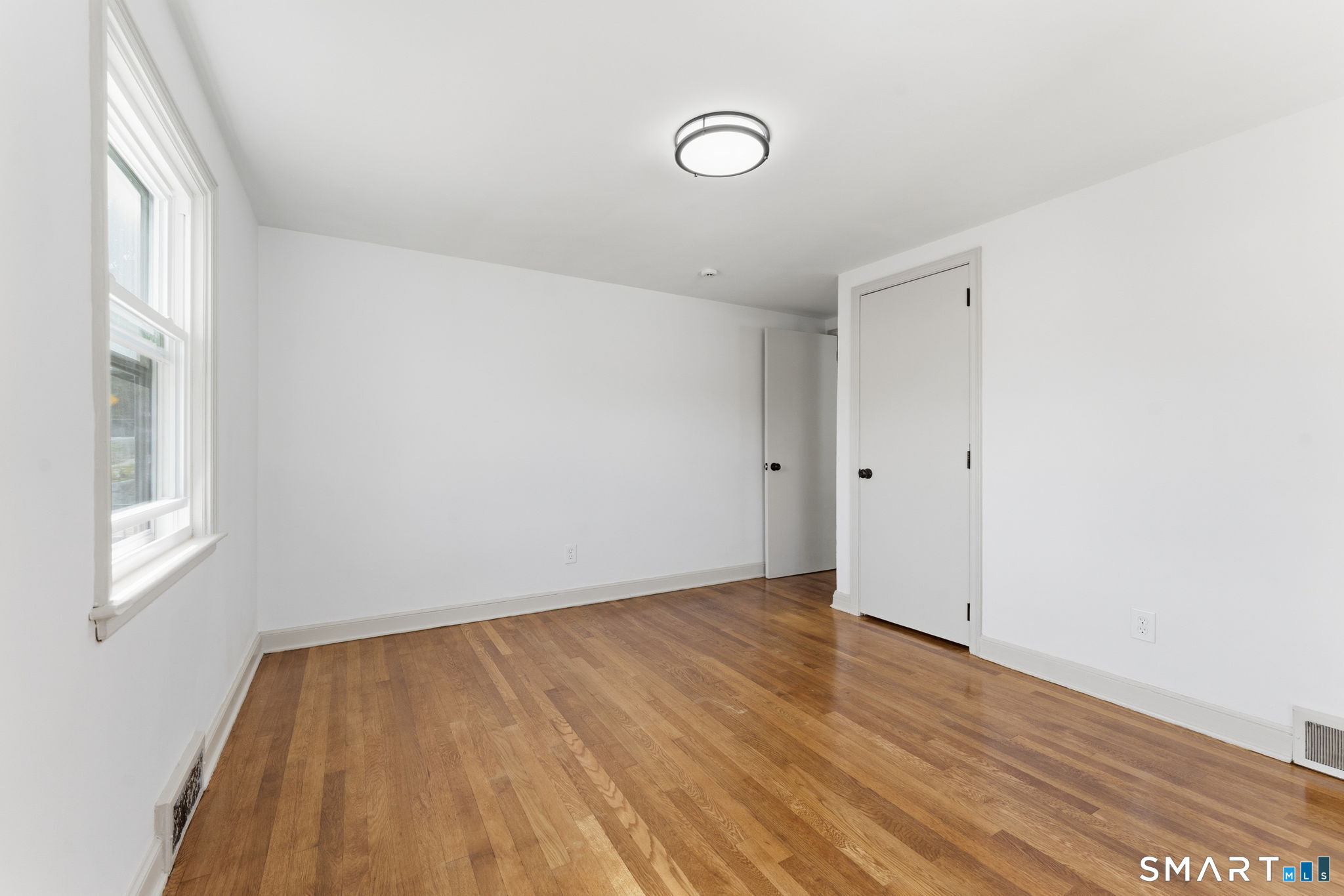 23 Hillview Avenue Waterbury CT 06704